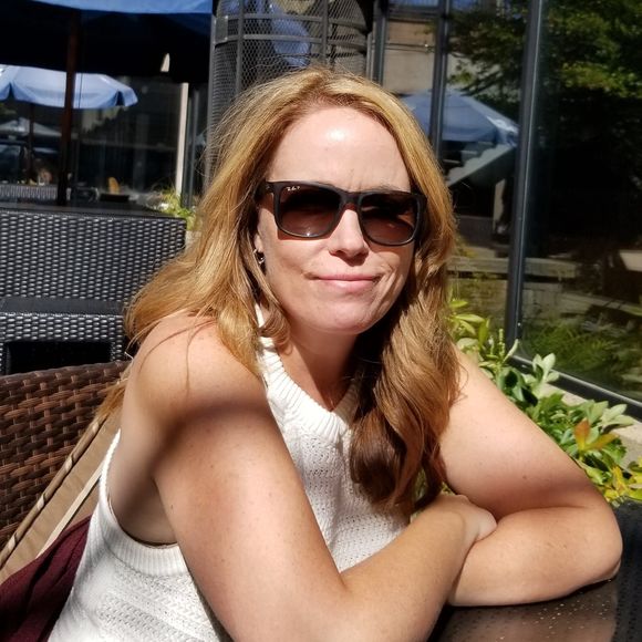 Meet your Posher, Andrea - Picture 1 of 1